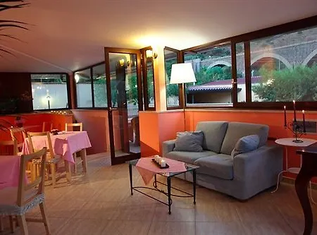 Veronica Country house