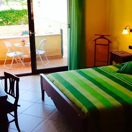 Veronica Country house Giardini Naxos