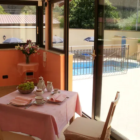 Country house Veronica Giardini Naxos